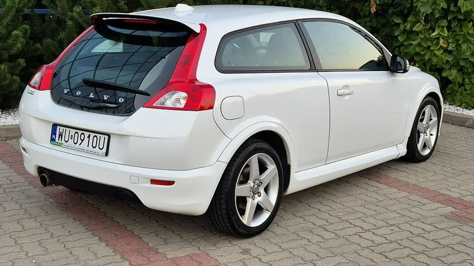 VOLVO C30 -