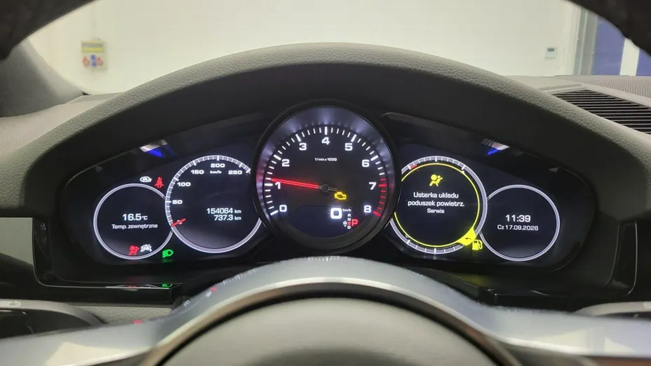 PORSCHE Cayenne -