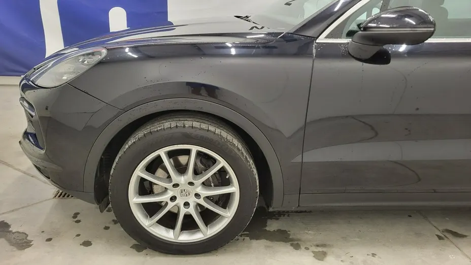 PORSCHE Cayenne -