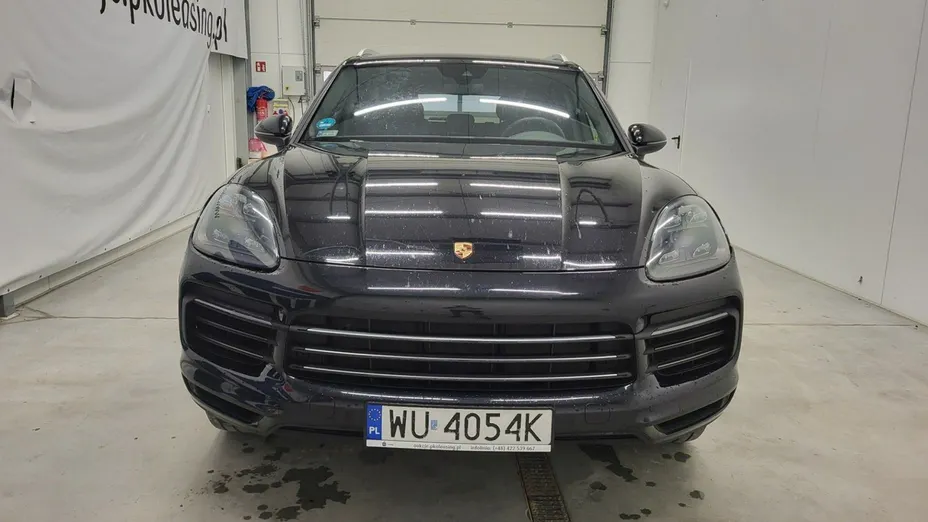 PORSCHE Cayenne -