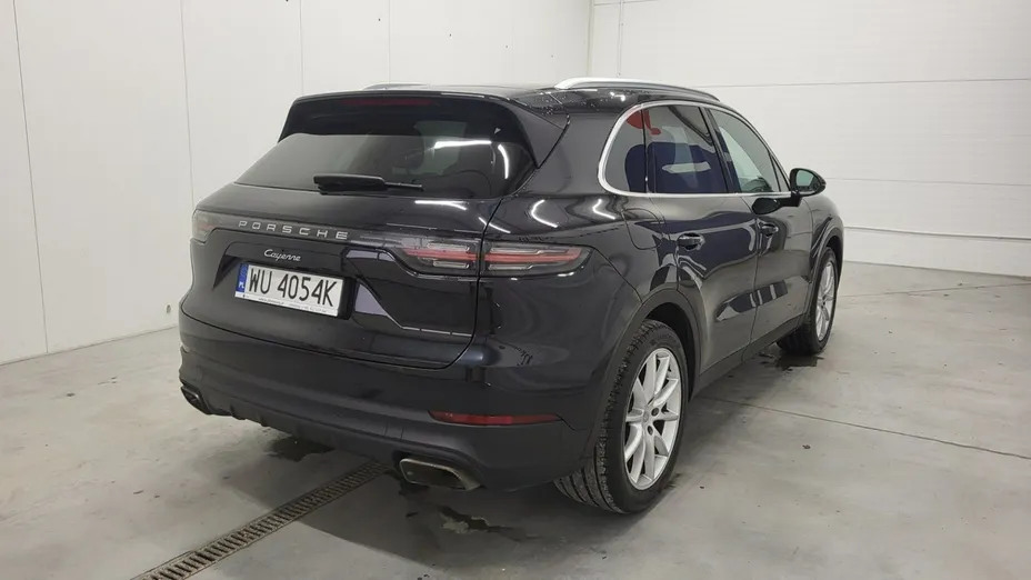 PORSCHE Cayenne -