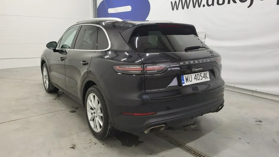 PORSCHE Cayenne -