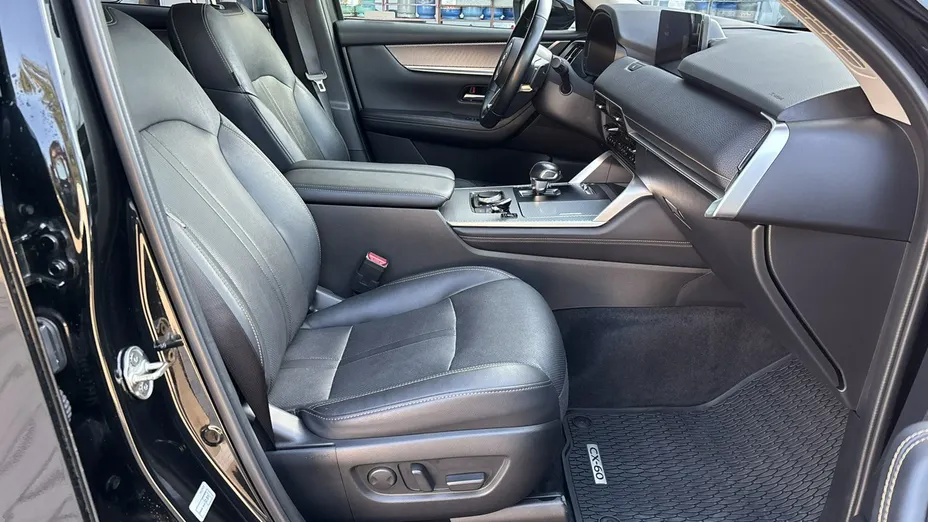 MAZDA CX-60 -