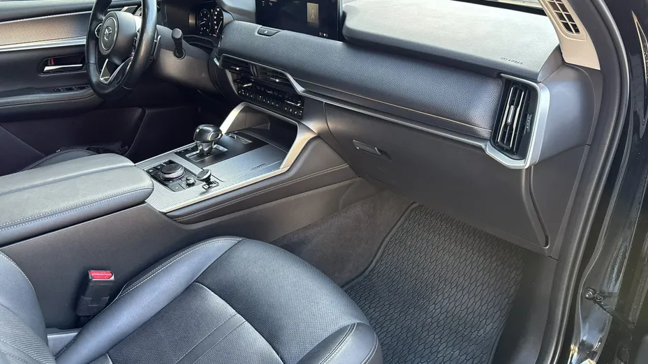 MAZDA CX-60 -