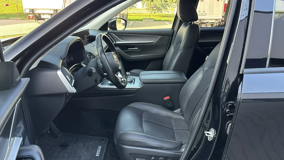 MAZDA CX-60 -