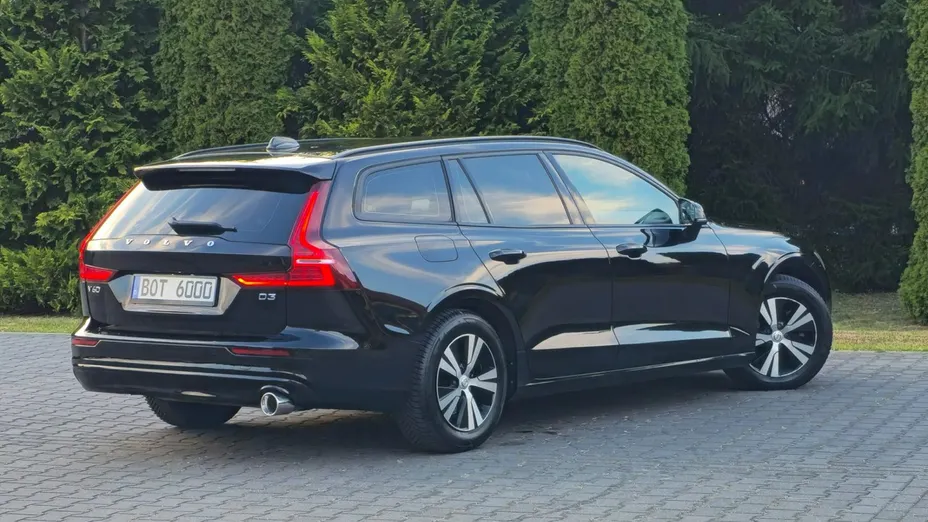 VOLVO V60 -
