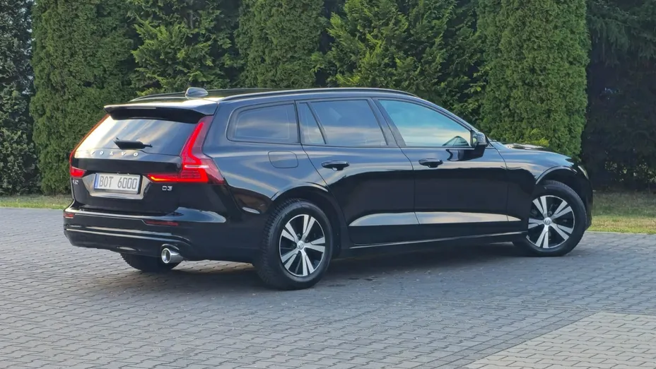 VOLVO V60 -