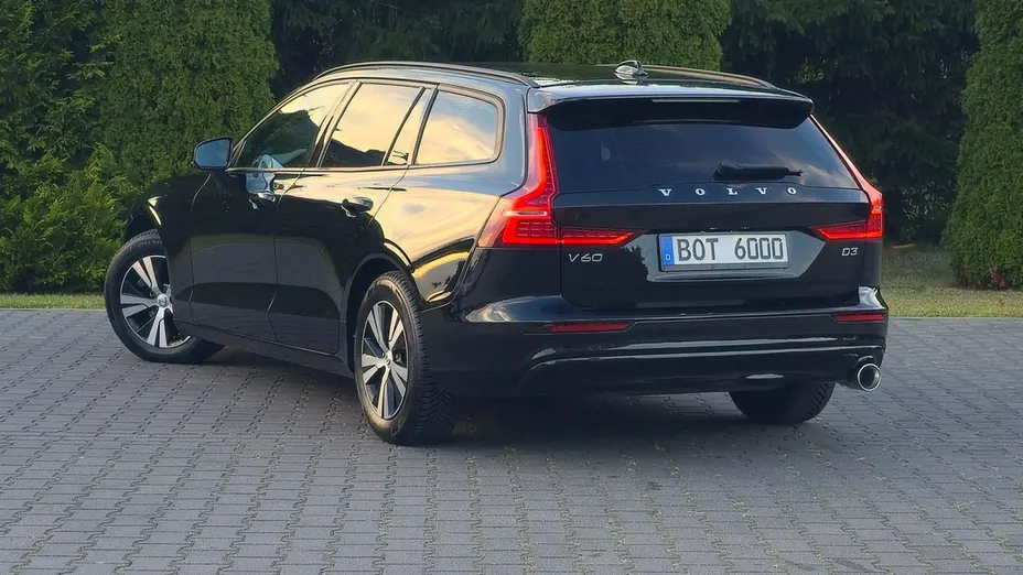 VOLVO V60 -