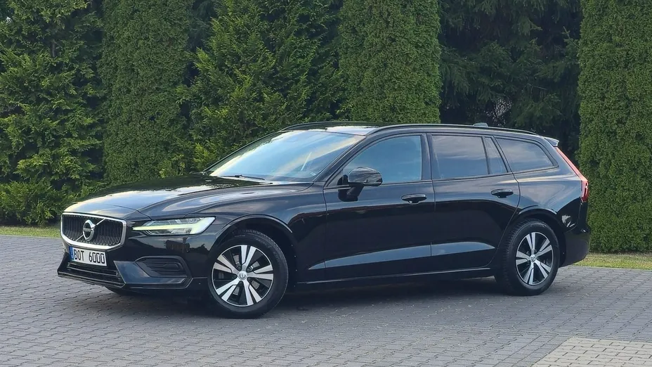 VOLVO V60 -