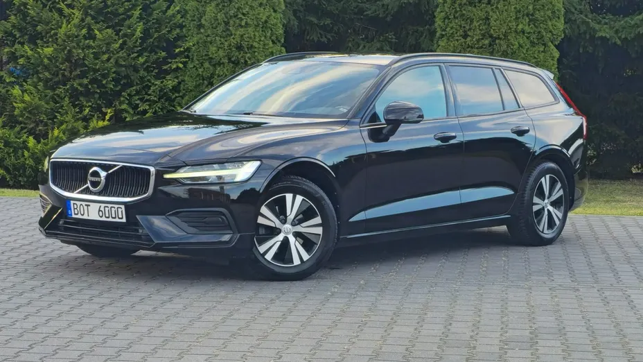 VOLVO V60 -