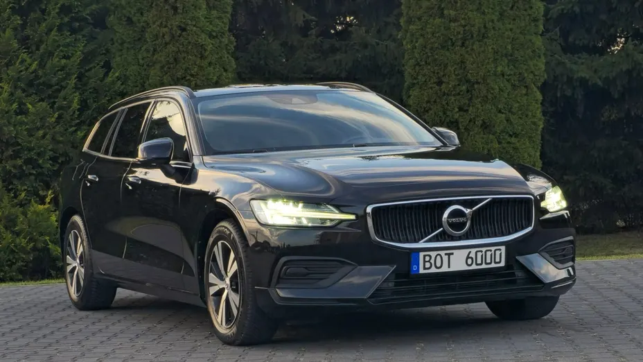 VOLVO V60 -