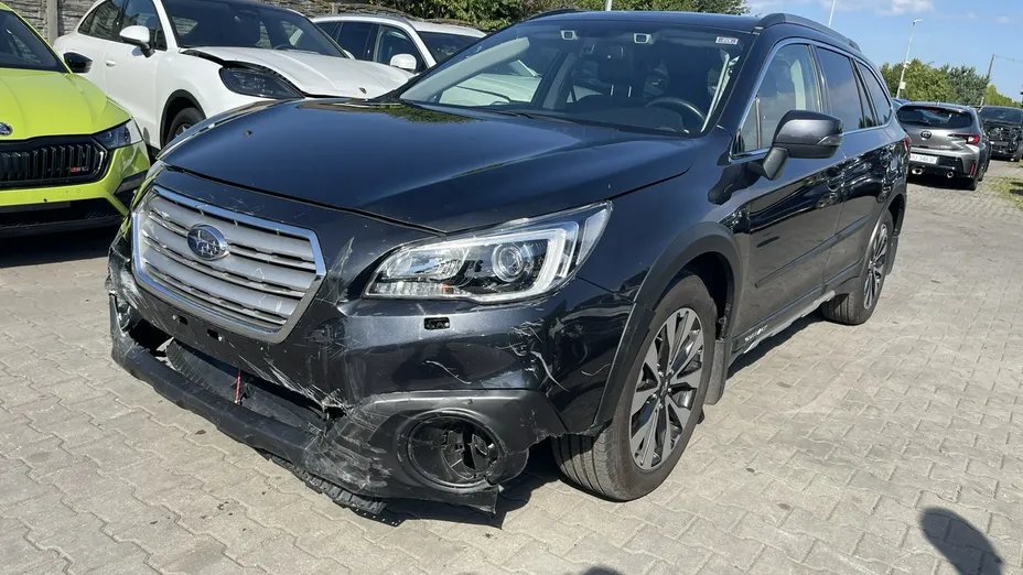 SUBARU Outback -
