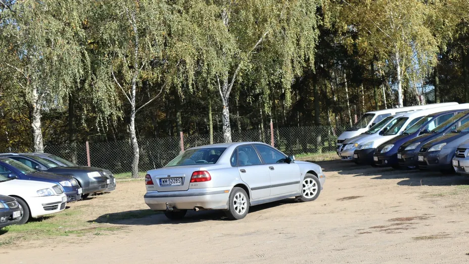 VOLVO S40 -