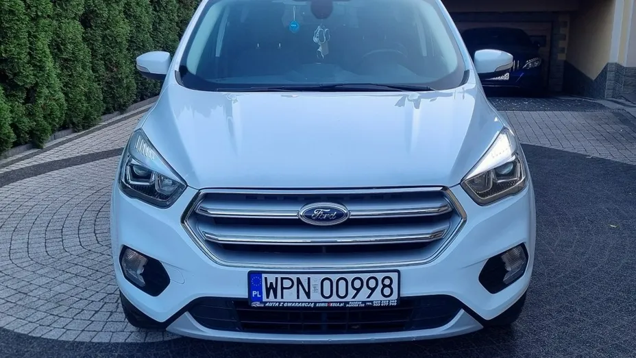 FORD Kuga -