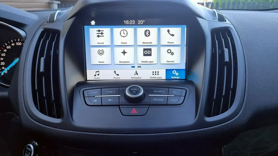FORD Kuga -