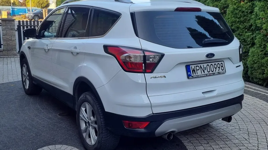 FORD Kuga -