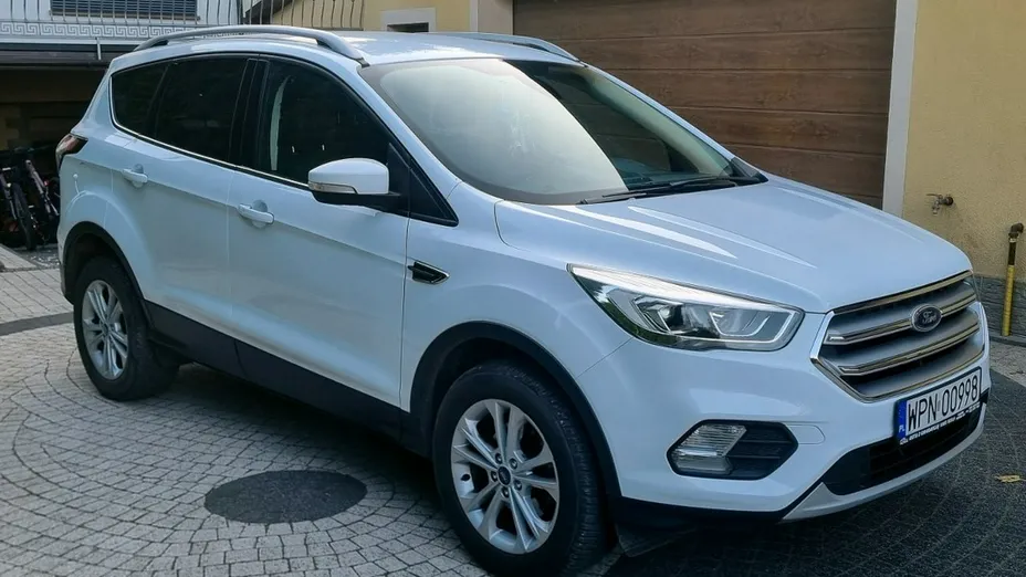 FORD Kuga -