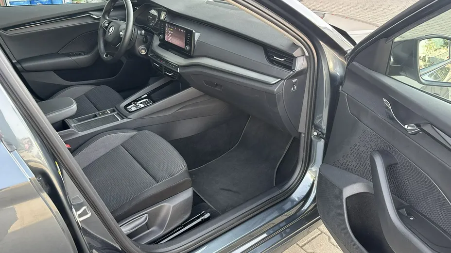 SKODA Octavia -