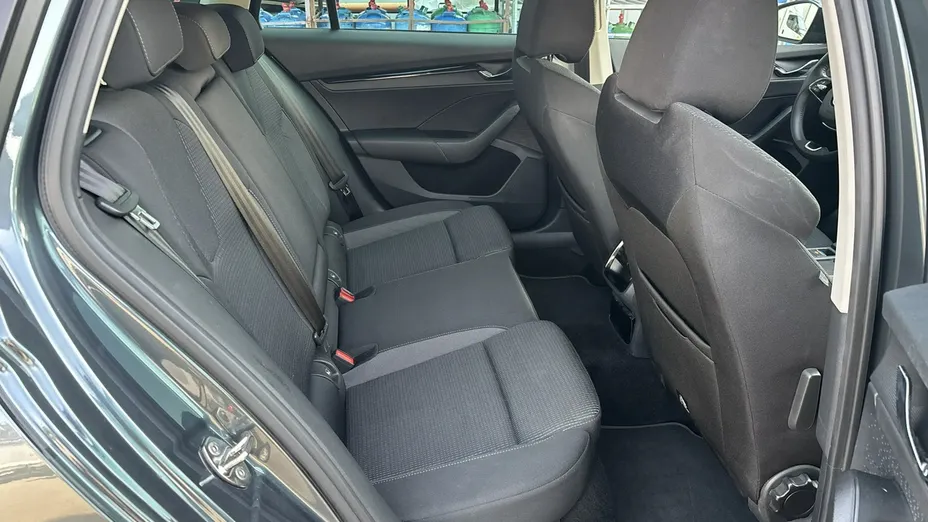 SKODA Octavia -