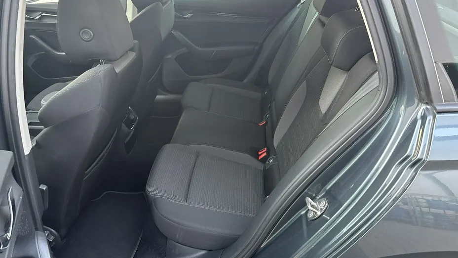 SKODA Octavia -