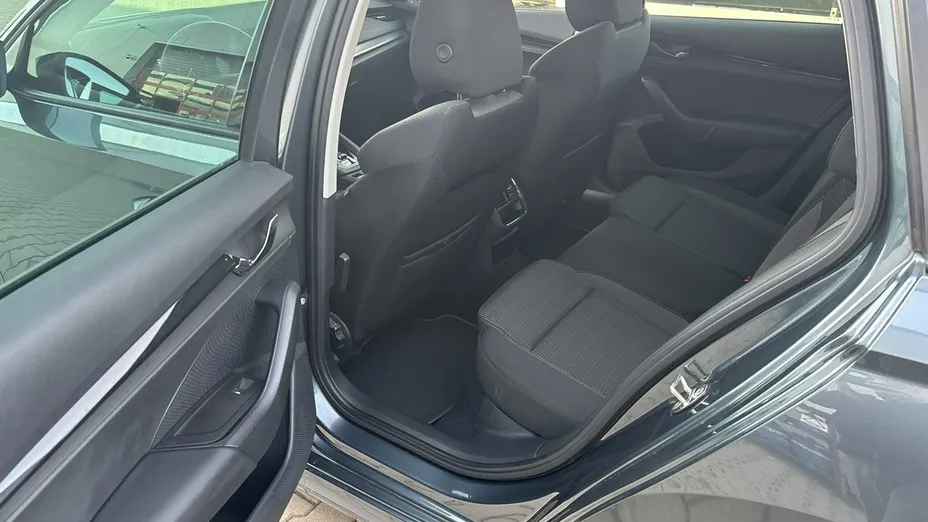 SKODA Octavia -
