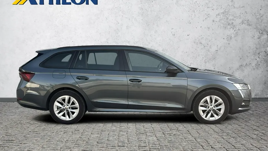 SKODA Octavia -
