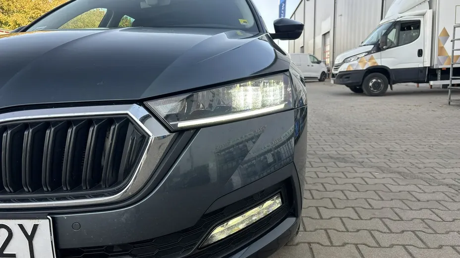 SKODA Octavia -