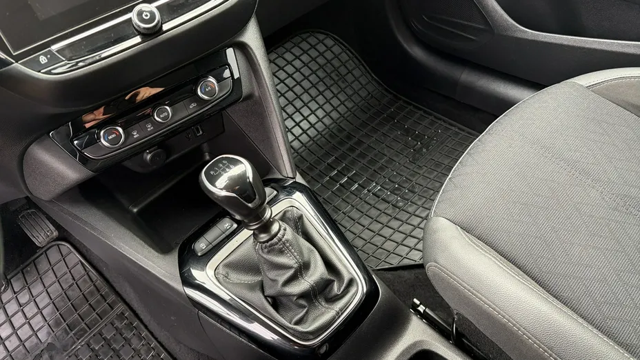 OPEL Corsa -