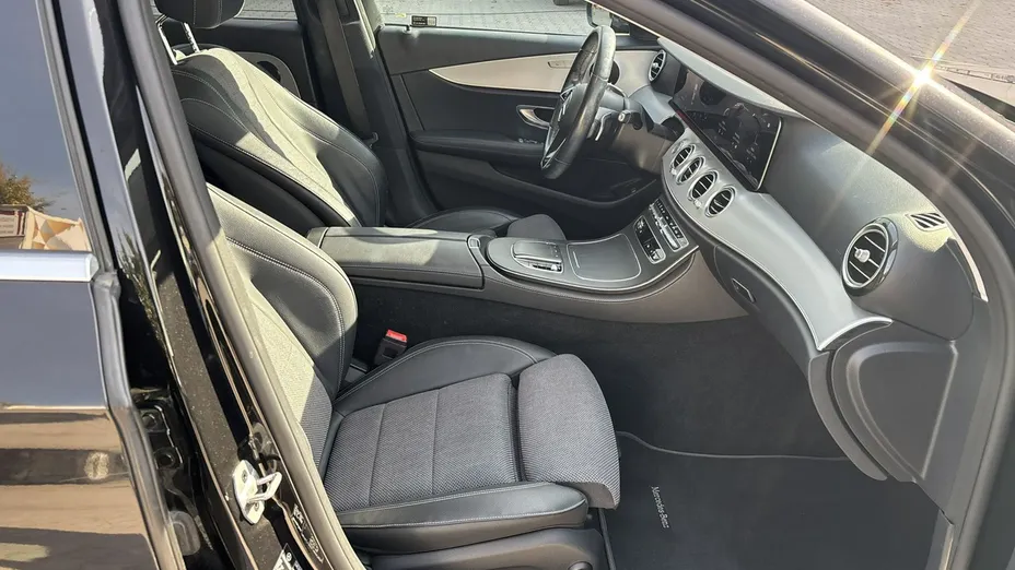 MERCEDES-BENZ E Klasa -