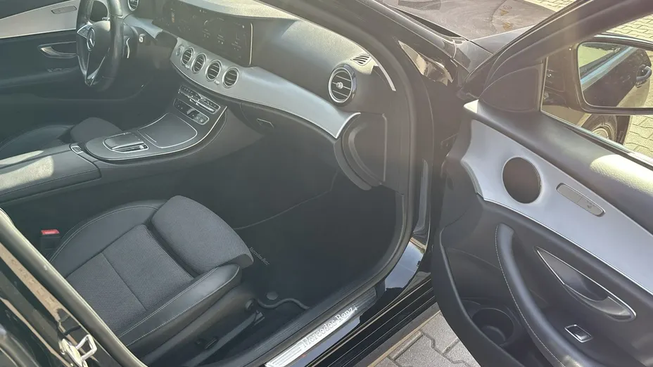 MERCEDES-BENZ E Klasa -