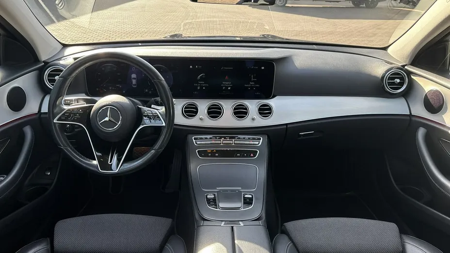 MERCEDES-BENZ E Klasa -