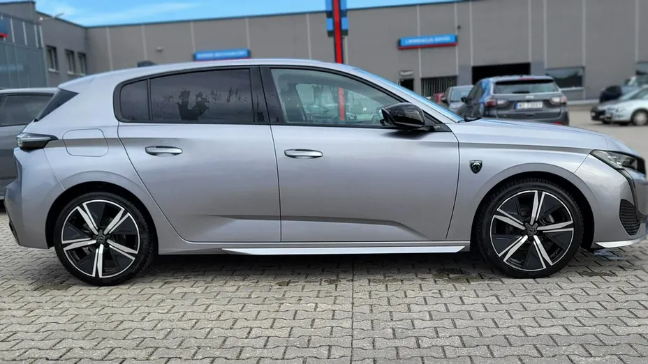 PEUGEOT 308 -