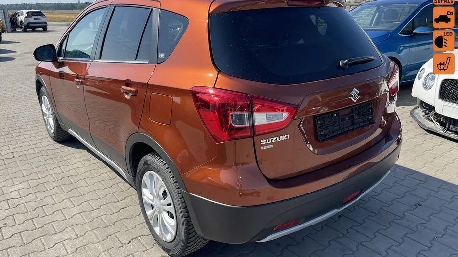 SUZUKI S-Cross -