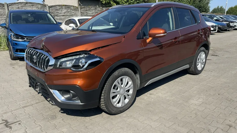 SUZUKI S-Cross -