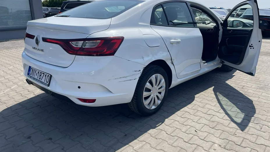 RENAULT Megane -