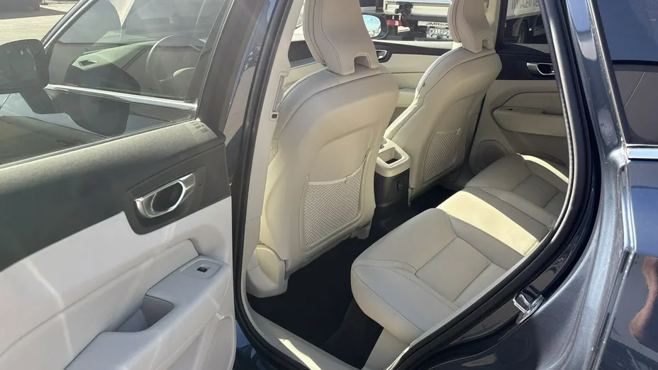 VOLVO XC60 -