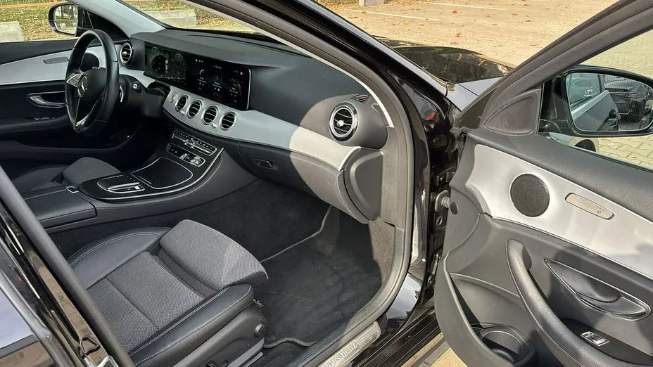 MERCEDES-BENZ E Klasa -