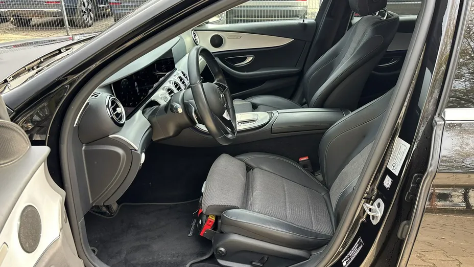 MERCEDES-BENZ E Klasa -