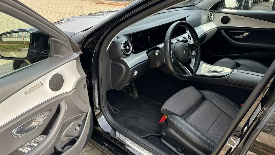 MERCEDES-BENZ E Klasa -