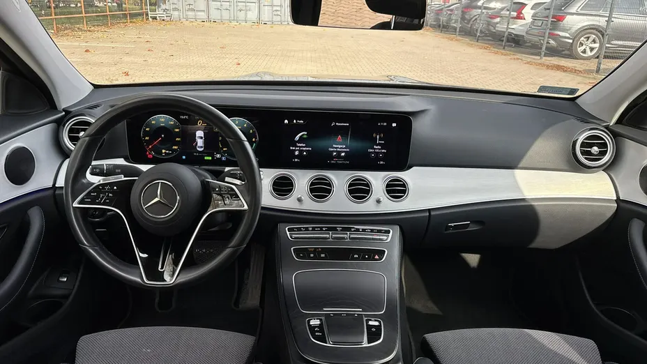 MERCEDES-BENZ E Klasa -