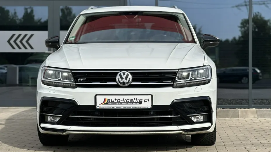 VOLKSWAGEN Tiguan -
