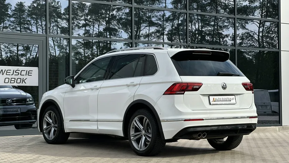 VOLKSWAGEN Tiguan -