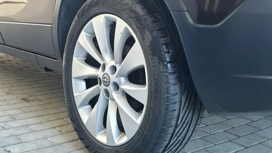 OPEL Mokka -