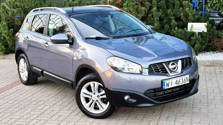NISSAN Qashqai -