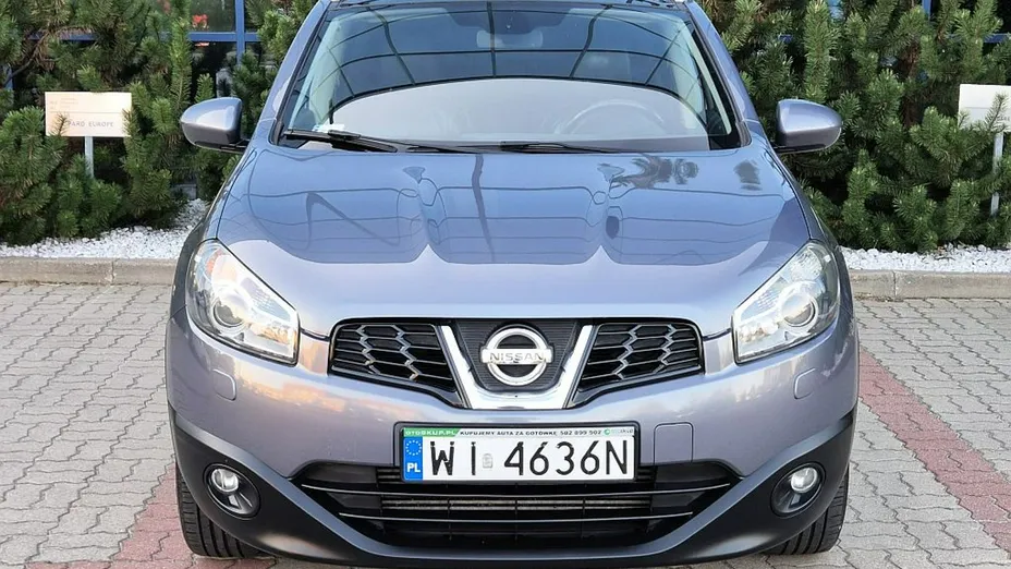 NISSAN Qashqai -