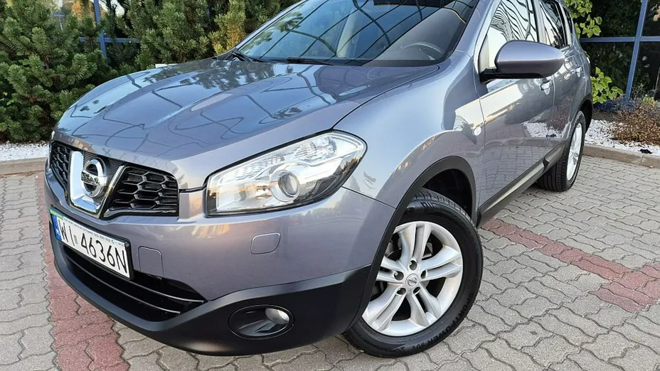 NISSAN Qashqai -