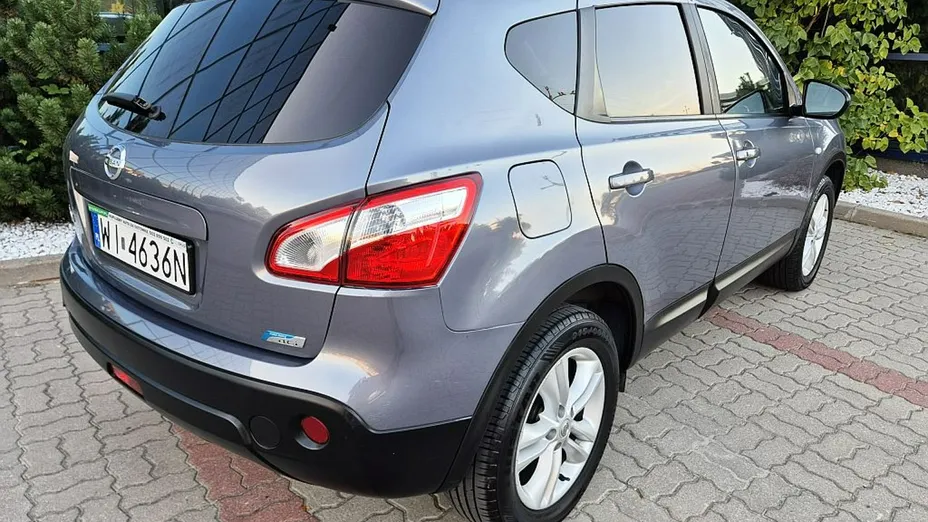 NISSAN Qashqai -