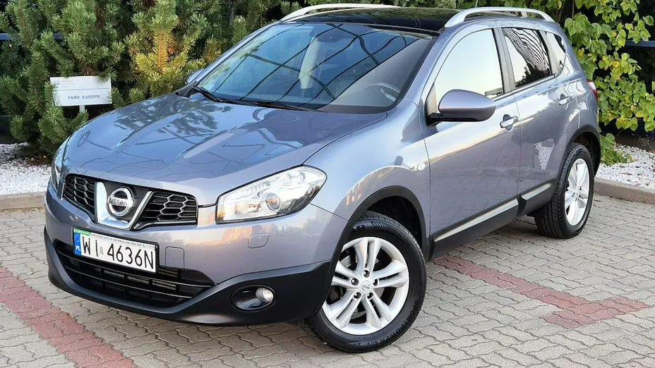 NISSAN Qashqai -