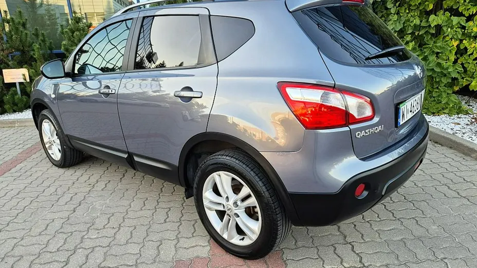 NISSAN Qashqai -