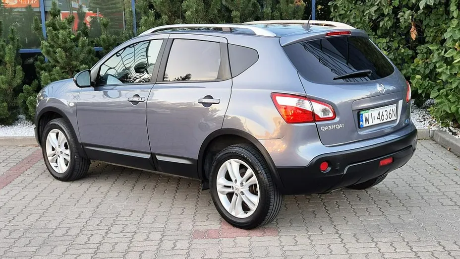 NISSAN Qashqai -